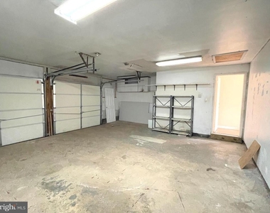 1717 Red Oak Road - Photo Thumbnail 14