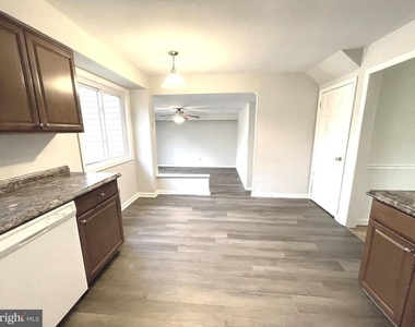 1717 Red Oak Road - Photo Thumbnail 2
