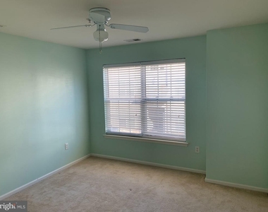110 Lionheart Lane - Photo Thumbnail 11