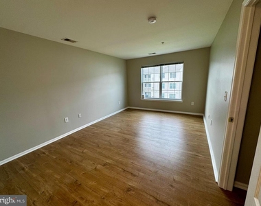 136 Lionheart Lane - Photo Thumbnail 10