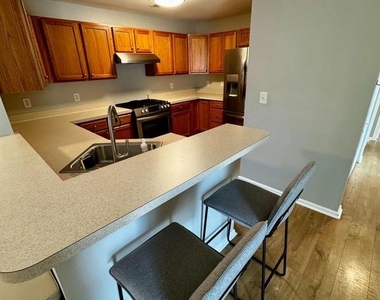 136 Lionheart Lane - Photo Thumbnail 6
