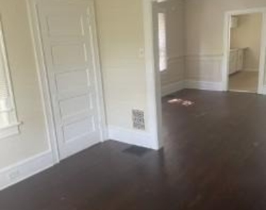 104 Mcclelland Avenue - Photo Thumbnail 3