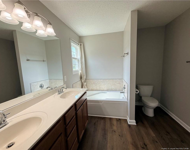 455 Crusaders Drive - Photo Thumbnail 10