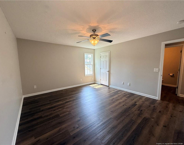 455 Crusaders Drive - Photo Thumbnail 9