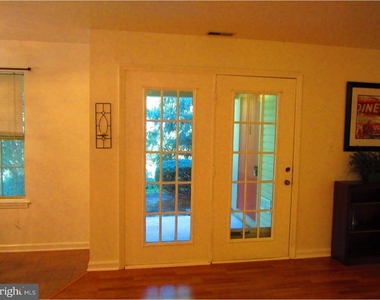 272 Tavistock - Photo Thumbnail 9