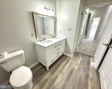 1326 Central Avenue - Photo Thumbnail 8