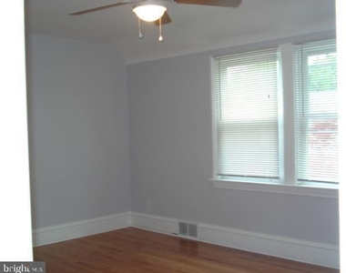 308 Comly Avenue - Photo Thumbnail 7