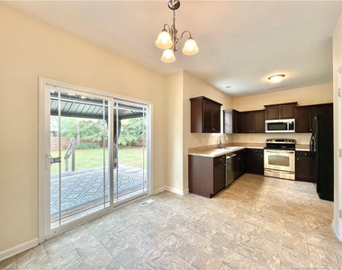 675 Omaha Drive - Photo Thumbnail 15