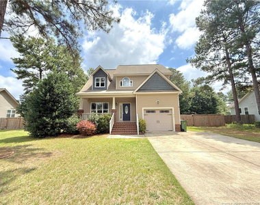 675 Omaha Drive - Photo Thumbnail 1