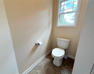 675 Omaha Drive - Photo Thumbnail 16