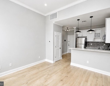 23 E Union Street - Photo Thumbnail 5