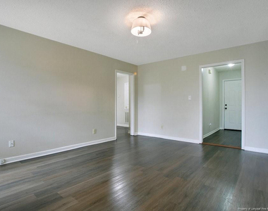 5319 Thackeray Drive - Photo Thumbnail 10