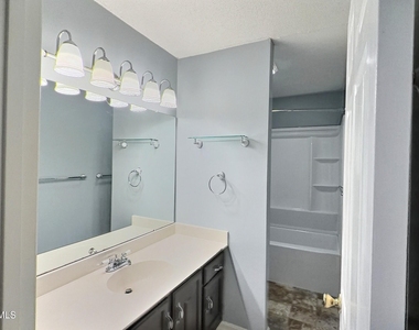 1515 E Franklin Street - Photo Thumbnail 10