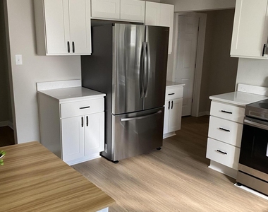 1208 Drew Street - Photo Thumbnail 17
