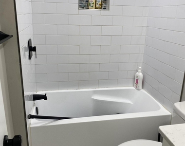 1208 Drew Street - Photo Thumbnail 11