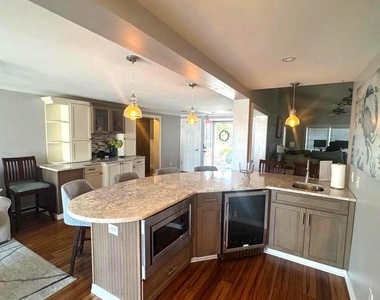 10613 Shifting Sands Drive - Photo Thumbnail 19