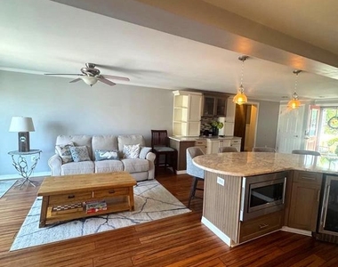 10613 Shifting Sands Drive - Photo Thumbnail 16