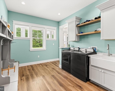 10203 Battle Colors Lane - Photo Thumbnail 37