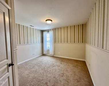513 Dragby Lane - Photo Thumbnail 24