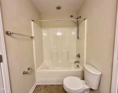 513 Dragby Lane - Photo Thumbnail 23