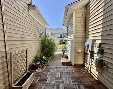 513 Dragby Lane - Photo Thumbnail 26