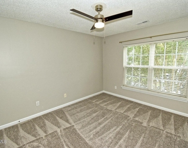 314 Canyon Lake Circle - Photo Thumbnail 24