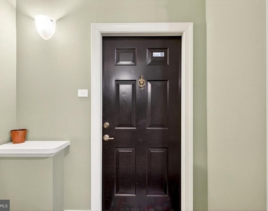1321 Karen Boulevard - Photo Thumbnail 6