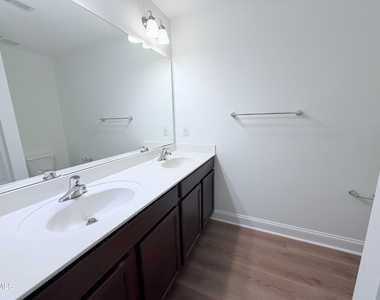 275 Michigan Avenue - Photo Thumbnail 8