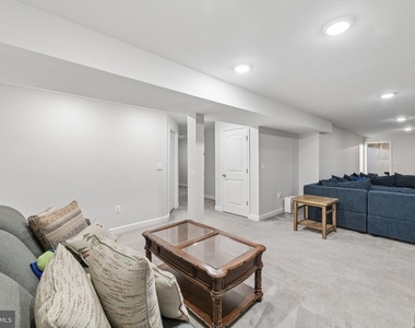 10400 Del Ray Court - Photo Thumbnail 52