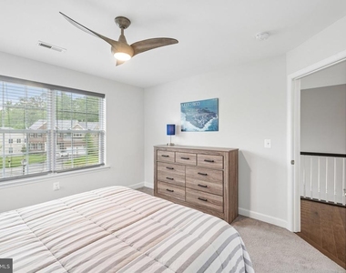 10400 Del Ray Court - Photo Thumbnail 35