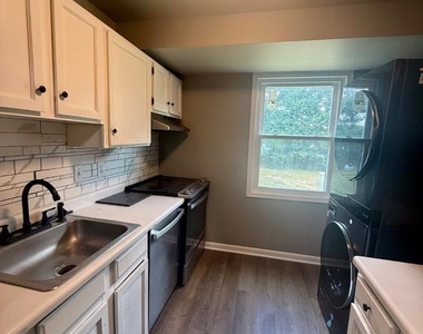 7165 Cross Street - Photo Thumbnail 5