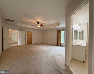 4415 Medallion Drive - Photo Thumbnail 26
