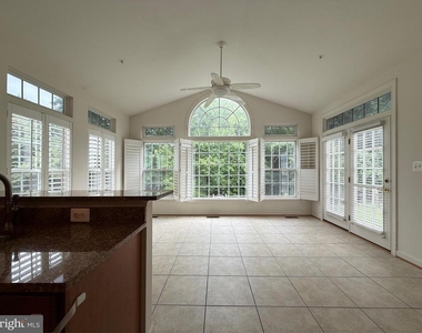 4415 Medallion Drive - Photo Thumbnail 18
