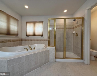 4415 Medallion Drive - Photo Thumbnail 28