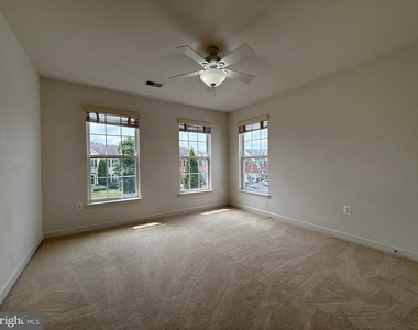 4415 Medallion Drive - Photo Thumbnail 39