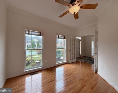 4415 Medallion Drive - Photo Thumbnail 9