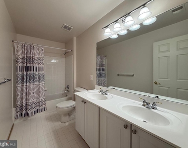 4415 Medallion Drive - Photo Thumbnail 36