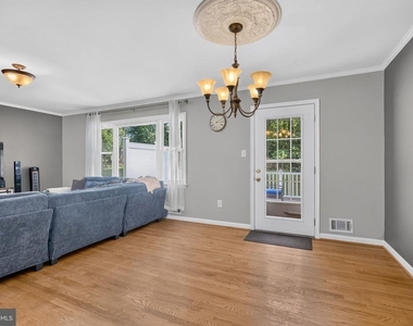 4507 Josephine Avenue - Photo Thumbnail 4