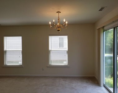 718 Delta Downs Drive - Photo Thumbnail 3