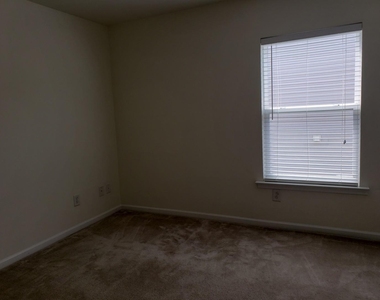 718 Delta Downs Drive - Photo Thumbnail 6