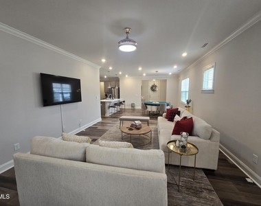 225 Azure Mist Drive - Photo Thumbnail 10