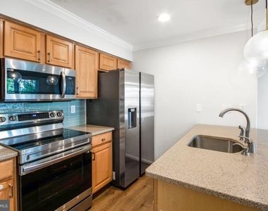 14318 S Shore Court - Photo Thumbnail 10