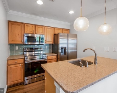 14318 S Shore Court - Photo Thumbnail 8