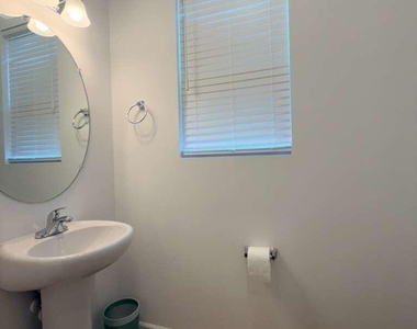 1633 Wendell Valley Boulevard - Photo Thumbnail 10