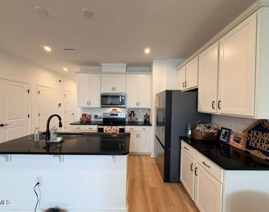 1633 Wendell Valley Boulevard - Photo Thumbnail 6