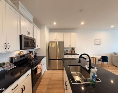 1633 Wendell Valley Boulevard - Photo Thumbnail 5