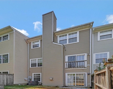 1815 Spanish Oak Lane - Photo Thumbnail 35