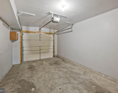 1815 Spanish Oak Lane - Photo Thumbnail 31
