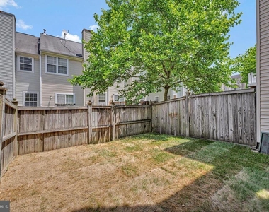 1815 Spanish Oak Lane - Photo Thumbnail 33