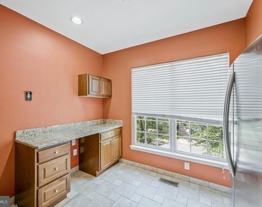 1815 Spanish Oak Lane - Photo Thumbnail 14